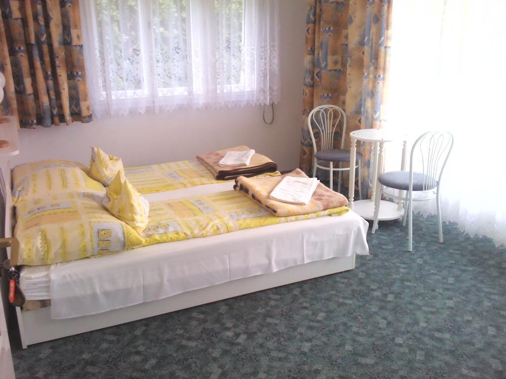 Napfény Apartment Keszthely Chambre photo